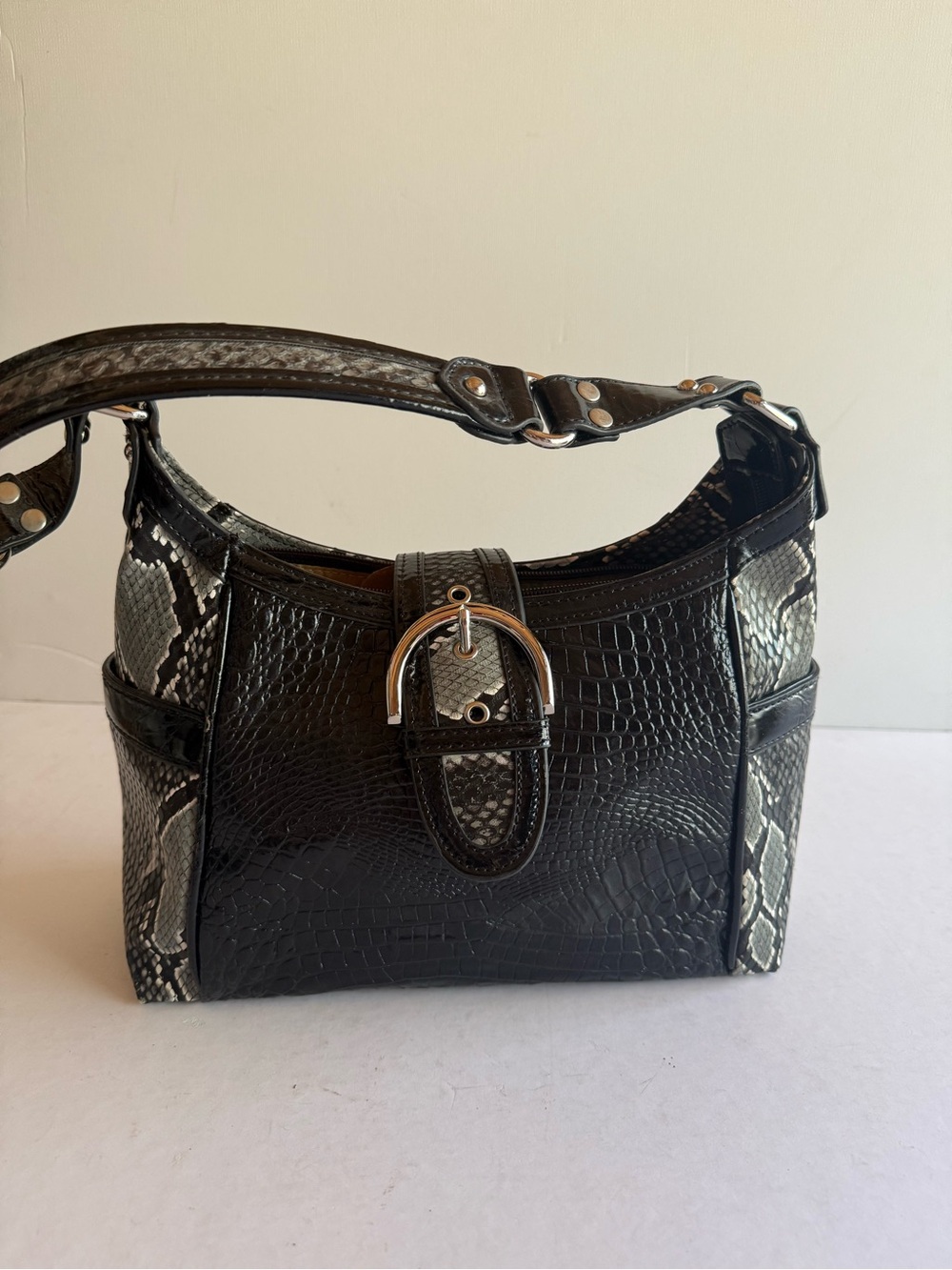 🐊 Madi Claire Leather Croc-Embossed Shoulder Bag with Snake-Print 🐊